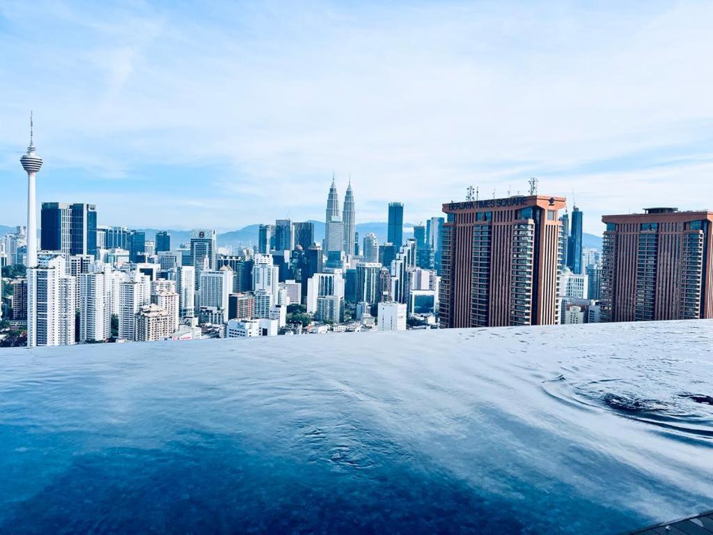 Lucantia Serviced Suites Kuala Lumpur Luaran gambar