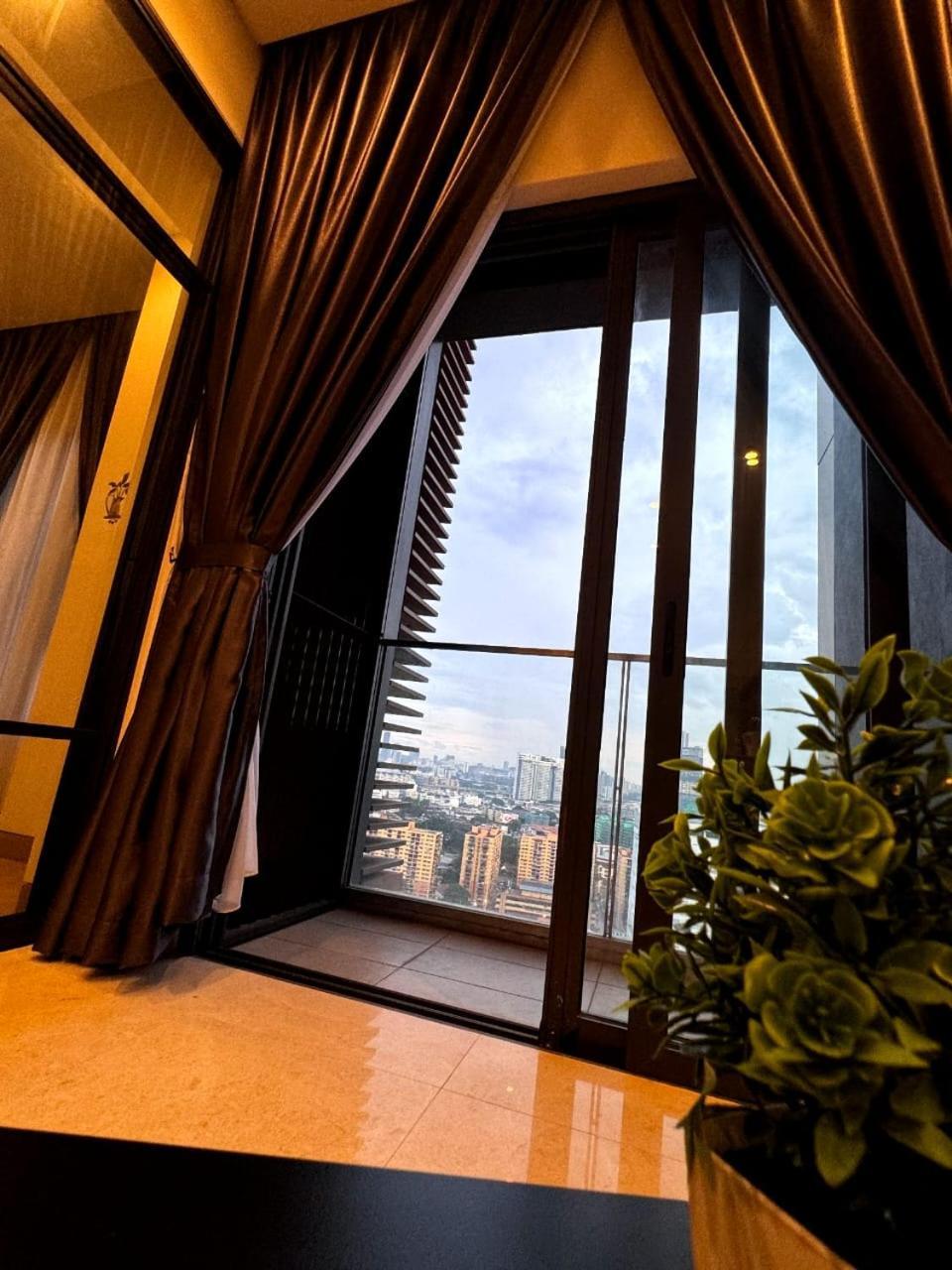 Lucantia Serviced Suites Kuala Lumpur Luaran gambar