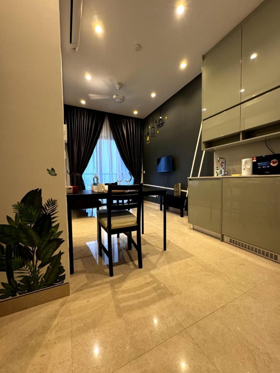Lucantia Serviced Suites Kuala Lumpur Luaran gambar
