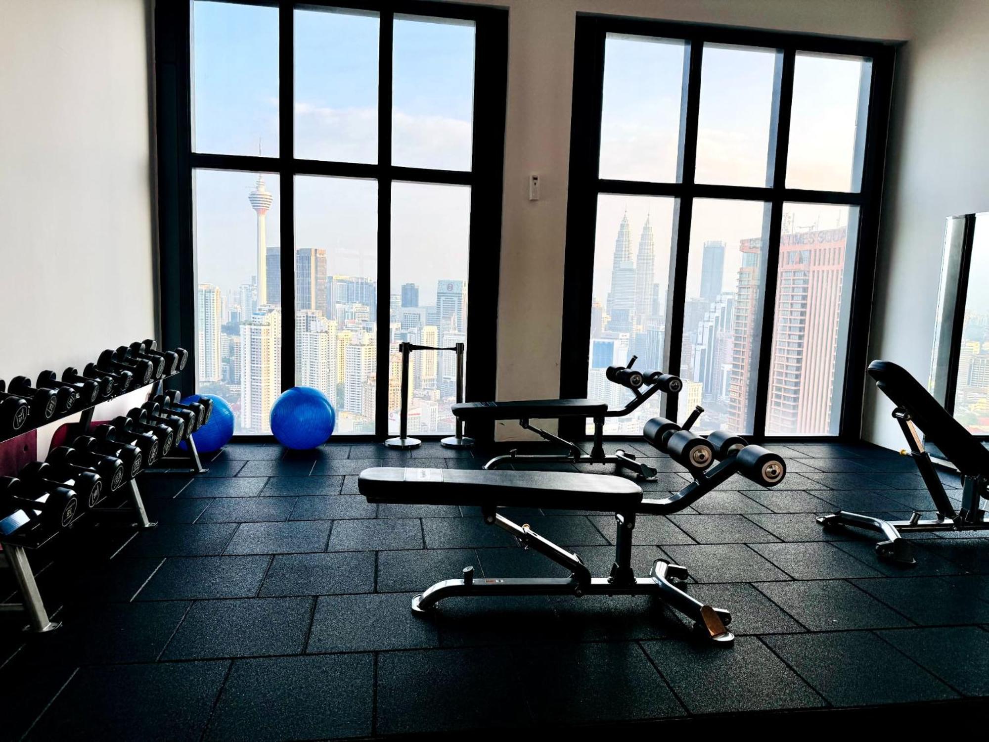 Lucantia Serviced Suites Kuala Lumpur Luaran gambar