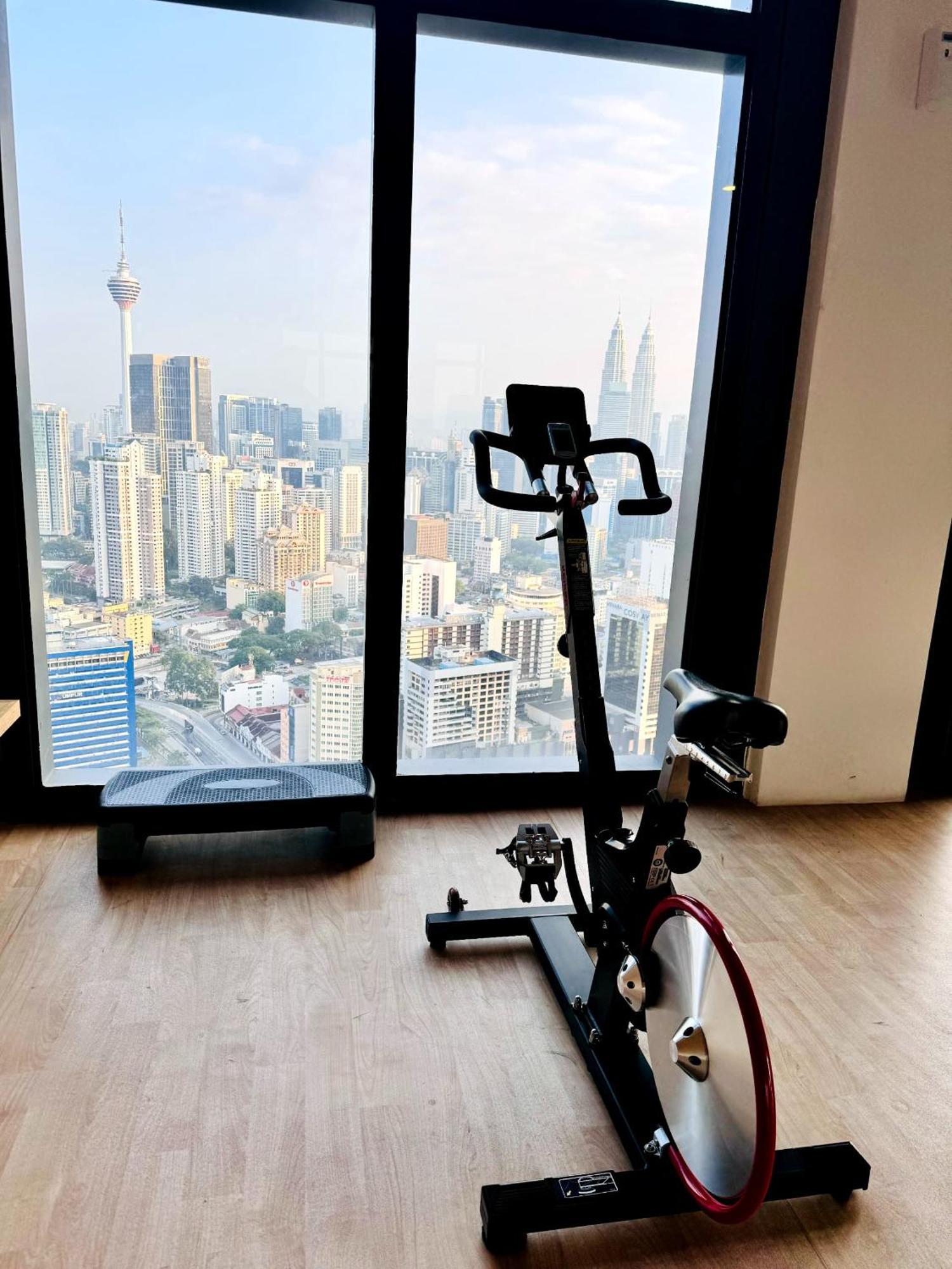 Lucantia Serviced Suites Kuala Lumpur Luaran gambar