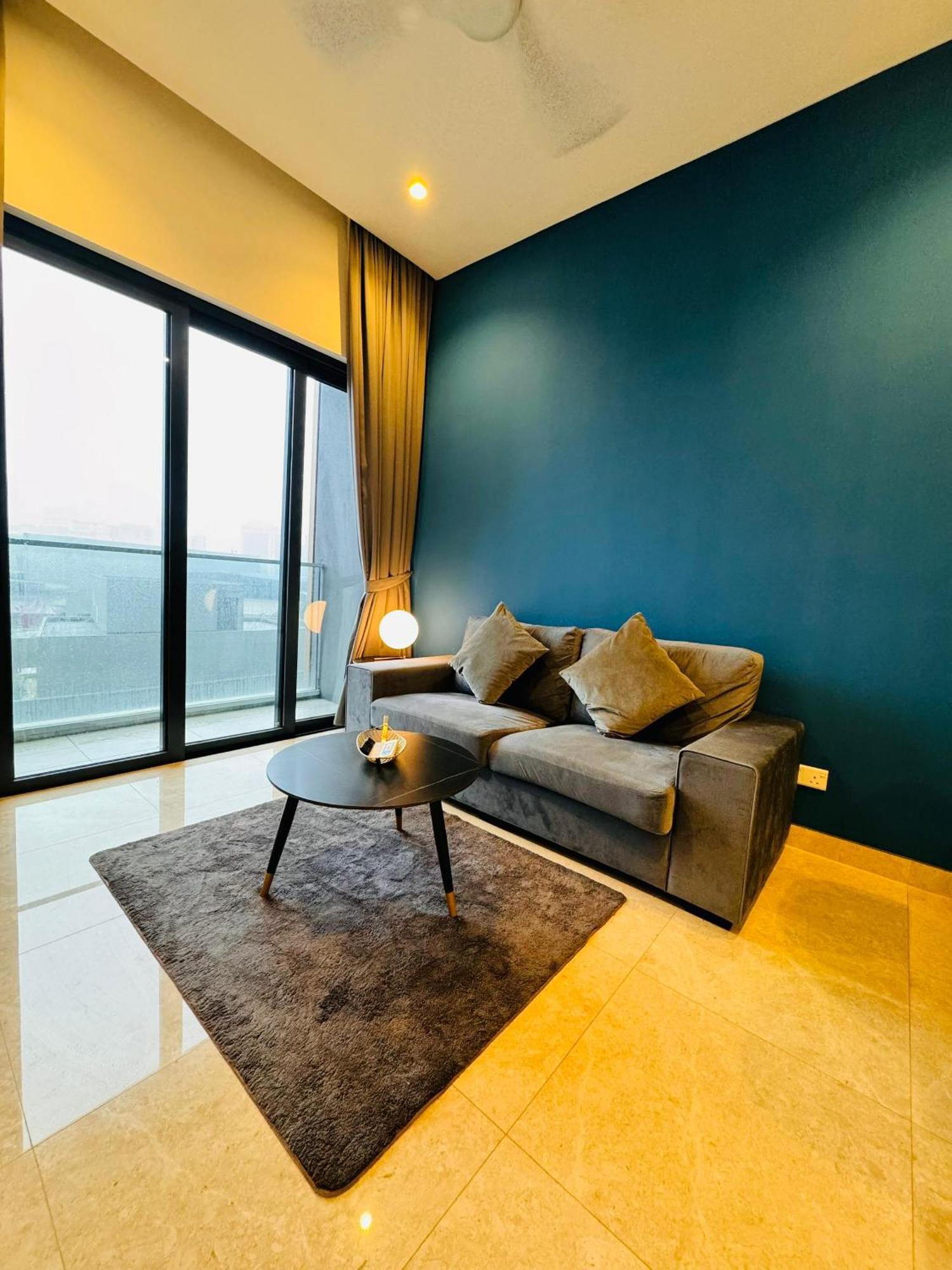 Lucantia Serviced Suites Kuala Lumpur Luaran gambar